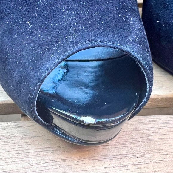 NINE WEST Peep-toe Suede Heels - Picture 6 of 6